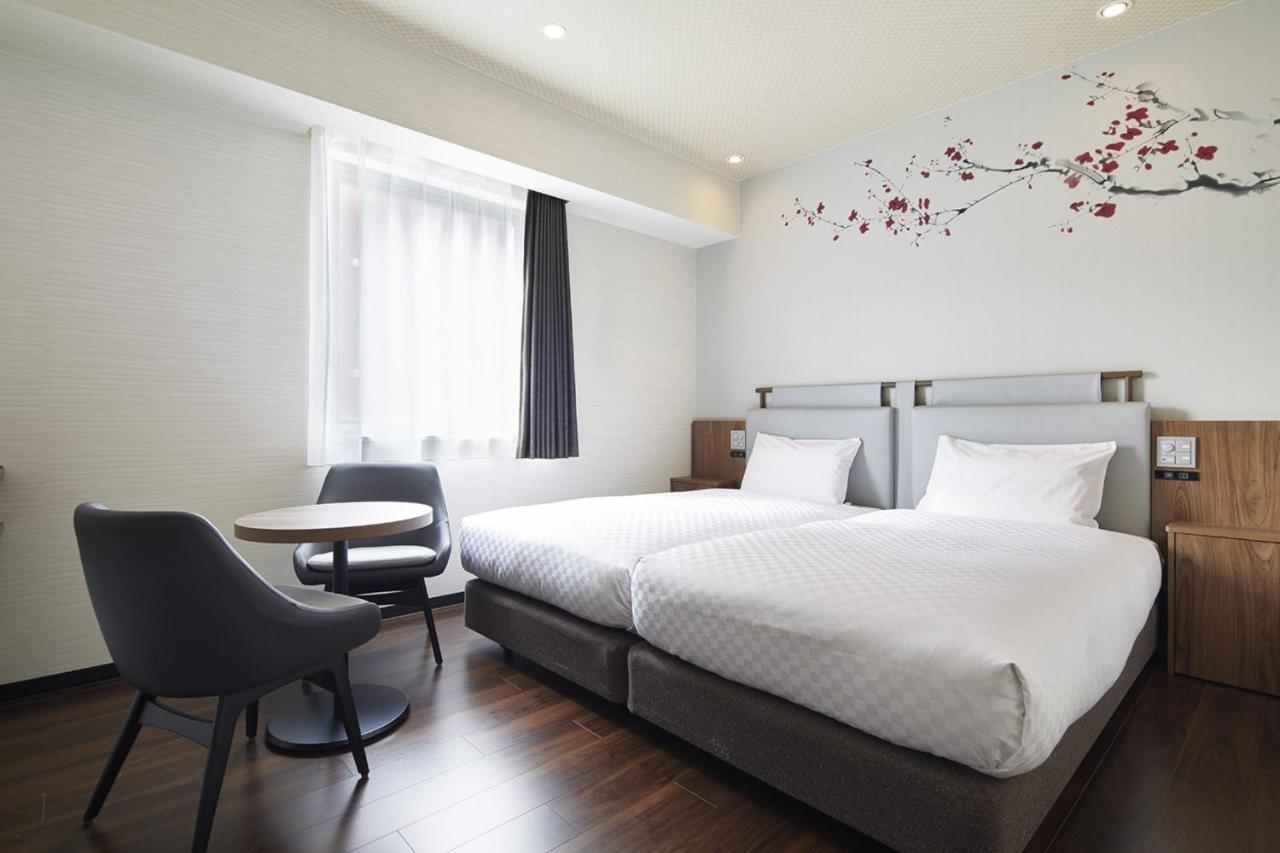 Via Inn Hakataguchi Ekimae Фукуока Экстерьер фото